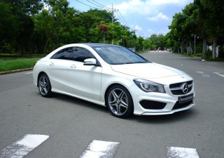 Mercedes-Benz CLA CLA250 2014 - Cần bán Mercedes CLA250 đời 2014, màu trắng