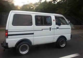 Suzuki Carry Van 2005 - Bán Suzuki Carry Van năm sản xuất 2005, màu trắng xe gia đình, giá 95tr