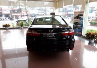 Toyota Camry  2.0E 2017 - Bán ô tô cũ Toyota Camry 2.0E năm sản xuất 2017, màu đen