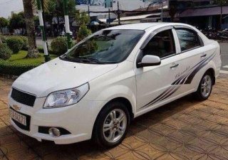 Chevrolet Aveo  MT 2015 - Bán Chevrolet Aveo MT đời 2015, màu trắng 