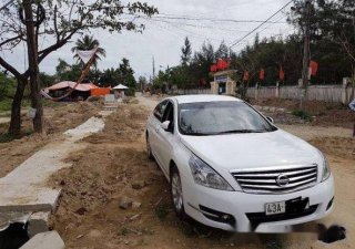 Nissan Teana  AT 2010 - Bán Nissan Teana AT đời 2010, màu trắng số tự động  