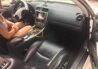 Lexus IS250  C 2010 - Cần bán Lexus IS 250C đời 2010, màu trắng, nhập khẩu