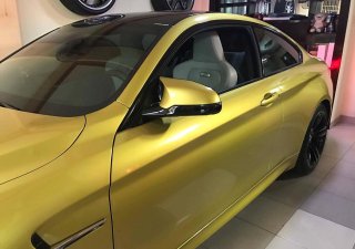 BMW M4 2016 - Bán BMW M4 đời 2016, màu vàng, xe nhập