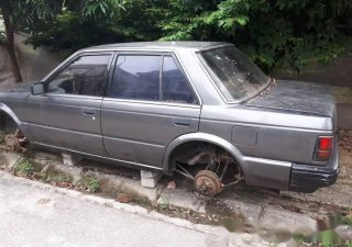 Nissan Bluebird   1984 - Bán ô tô Nissan Bluebird năm 1984 giá cạnh tranh