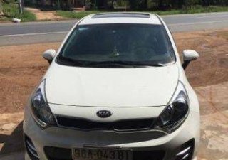 Kia Rio  AT 2015 - Chính chủ bán Kia Rio AT đời 2015, màu trắng, giá tốt