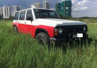 Nissan Patrol   1993 - Bán Nissan Patrol đời 1993, hai màu, giá chỉ 188 triệu
