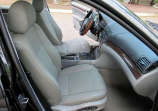 BMW 325i 2002 - Bán ô tô BMW 325i đời 2002, màu đen số tự động giá cạnh tranh