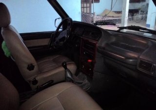 Ssangyong Family 1995 - Cần bán lại xe Ssangyong Family đời 1995, màu xanh