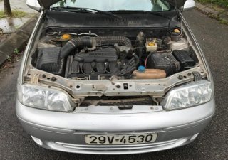 Fiat Albea HLX 1.6MT 2004 - Bán Fiat Albea HLX 1.6MT sản xuất 2004, màu bạc