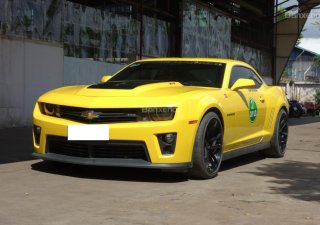 Chevrolet Camaro 2014 - Cần bán xe Chevrolet Camaro ZL1 năm 2014, màu vàng. Xe nhập nguyên chiếc