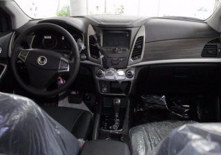 Ssangyong Korando 2016 - Bán xe Ssangyong Korando đời 2016, màu đen, xe nhập, 800 triệu