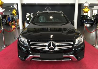 Mercedes-Benz Smart GLC250 4matic 2017 - Cần bán xe Mercedes GLC 250 4matic đời 2018, màu đen, mới 100%