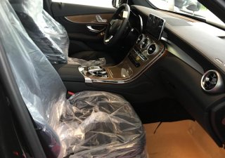 Mercedes-Benz Smart GLC250 4matic 2017 - Cần bán xe Mercedes GLC 250 4matic đời 2018, màu đen, mới 100%