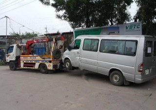 Xe tải 2,5 tấn - dưới 5 tấn 2005 - Bán ô tô xe tải 2,5 tấn - dưới 5 tấn đời 2005, màu trắng, nhập khẩu
