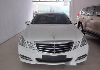 Mercedes-Benz E250 2013 - Cần bán xe Mercedes E250 đời 2013, màu trắng chính chủ