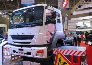 Fuso Fighter FZ49 2016 - Bán xe đầu kéo Fuso Fighter FZ49 nhập khẩu nguyên chiếc liên hệ ngay để có giá ưu đãi