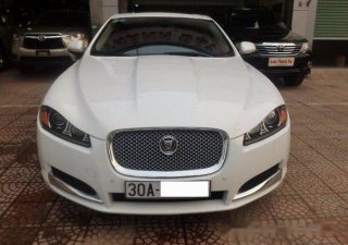 Jaguar XF 2.0 2012 - Cần bán gấp Jaguar XF 2.0 năm 2012, màu trắng chính chủ
