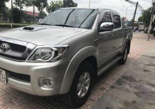 Toyota Hilux  MT 2011 - Cần bán lại xe Toyota Hilux MT đời 2011 chính chủ