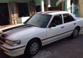 Toyota Cressida 1988 - Bán Toyota Cressida sản xuất 1988, màu trắng, giá tốt