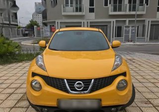 Nissan Juke 2013 - Cần bán lại xe Nissan Juke đời 2013, màu vàng, xe nhập, giá chỉ 780 triệu