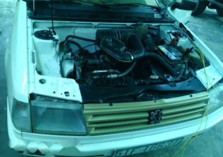 Peugeot 309 1986 - Cần bán xe Peugeot 309 1986, màu trắng, xe nhập