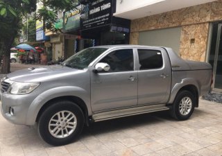 Toyota Hilux 3.0G 4x4 MT 2015 - Bán xe Toyota Hilux 3.0G 4x4 MT sản xuất 2015, màu xám, nhập khẩu