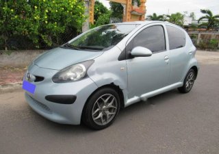 Toyota Yago 2005 - Cần bán lại xe Toyota Aygo năm 2005, màu xanh lam, xe nhập