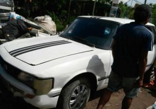 Mazda Tribute 2000 - Bán Mazda Tribute năm 2000, màu trắng, giá chỉ 18 triệu