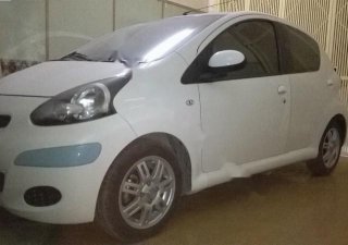 Toyota Yago 2012 - Bán Toyota Aygo năm 2012, màu trắng, nhập khẩu