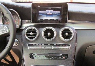 Mercedes-Benz GLK Class GLC300 2016 - Bán Mercedes GLC300 đời 2016, màu trắng, xe nhập