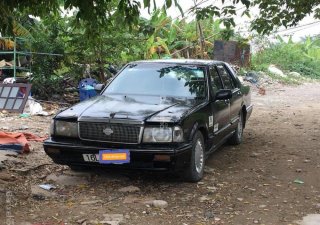 Nissan Cedric 3.0 E 1994 - Cần bán Nissan Cedric E đời 1994, màu đen, xe nhập giá rẻ