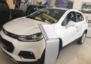Chevrolet Trax 2017 - Bán xe Chevrolet Trax đời 2017, màu trắng, nhập khẩu nguyên chiếc