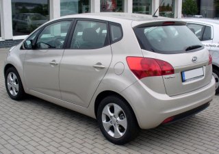 Kia Venga 2014 - Cần bán Kia Venga sản xuất 2014, màu bạc, nhập khẩu, 250 triệu