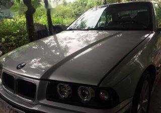 BMW 3 Series   320i 1996 - Bán BMW 3 Series 320i đời 1996, giá chỉ 125 triệu