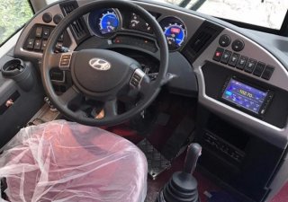 Hino UNIVERSE K47 2017 - Cần bán Hino Universe K47 đời 2017, màu trắng