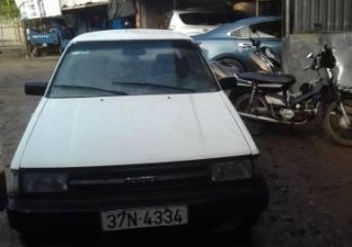 Toyota Corolla altis 1986 - Bán Toyota Corolla Altis đời 1986, màu trắng xe gia đình, giá tốt