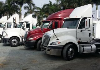 Xe tải Trên10tấn 2017 - Bán đầu kéo Mỹ trả góp – Bán đầu kéo Mỹ đã xử lý khí thải, giá rẻ‎