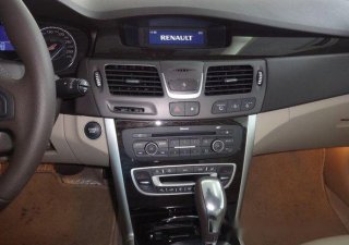 Renault Latitude 2015 - Bán ô tô Renault Latitude đời 2015, màu nâu, nhập khẩu