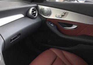 Mercedes-Benz C class C300  2016 - Cần bán xe Mercedes C300 sản xuất 2016, màu trắng