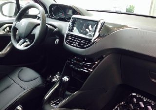 Peugeot 208 2017 - Peugeot Phú Mỹ Hưng cần bán Peugeot 208 năm 2017, nhập khẩu nguyên chiếc