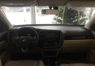 Mitsubishi Outlander Sport AT 2017 - Năm mới tạo xe mới bán Mitsubishi Outlander Sport đời 2017, màu đỏ, nhập khẩu nguyên chiếc