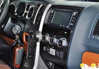Toyota Sequoia Platium 5.7 2015 - Bán Toyota Sequoia Platium 5.7 đời 2015, màu đen, xe nhập như mới