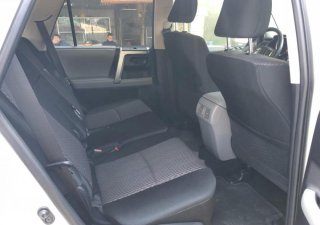 Toyota 4 Runner SR5 2012 - Cần bán Toyota 4 Runner SR5 sản xuất 2012, màu trắng, xe nhập