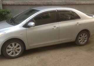 Toyota Yaris Verso AT 2009 - Cần bán gấp Toyota Yaris Verso AT đời 2009, màu bạc, nhập khẩu nguyên chiếc xe gia đình