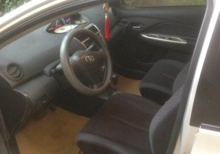 Toyota Yaris Verso AT 2009 - Cần bán gấp Toyota Yaris Verso AT đời 2009, màu bạc, nhập khẩu nguyên chiếc xe gia đình