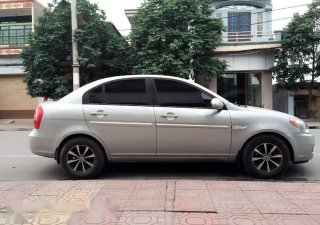 Hyundai Verna 2008 - Bán Hyundai Verna đời 2008, màu bạc, 220tr