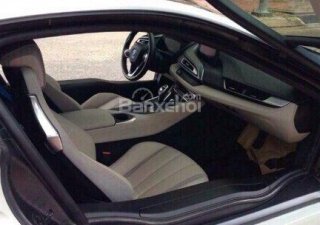 BMW i8 2016 - Cần bán gấp BMW i8 đời 2016, màu trắng, nhập khẩu nguyên chiếc