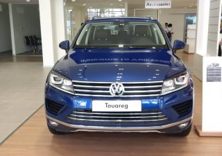 Volkswagen Toquareg 3.6L FSI V6 2017 - (Bán) VW Touareg giá tốt nhất VN, giao xe ngay, mua xe trước Tết ưu đãi. LH: 0933.365.188