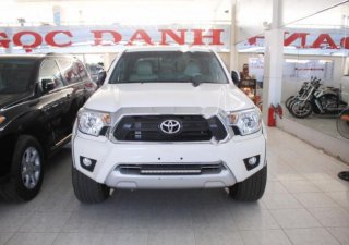 Toyota Tacoma 2015 - Cần bán xe Toyota Tacoma đời 2015, màu trắng, nhập khẩu nguyên chiếc