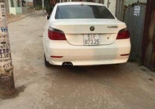 BMW 5 Series  525i 2007 - Bán ô tô BMW 5 Series 525i sản xuất 2007, màu trắng, xe nhập